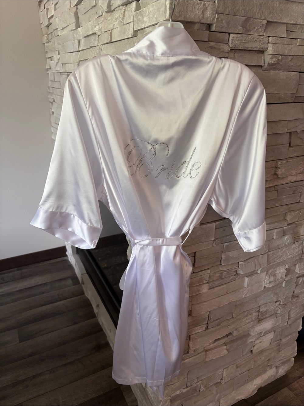 David's Bridal White Bride Robe with Rhinestone Script - Picture 2 of 9